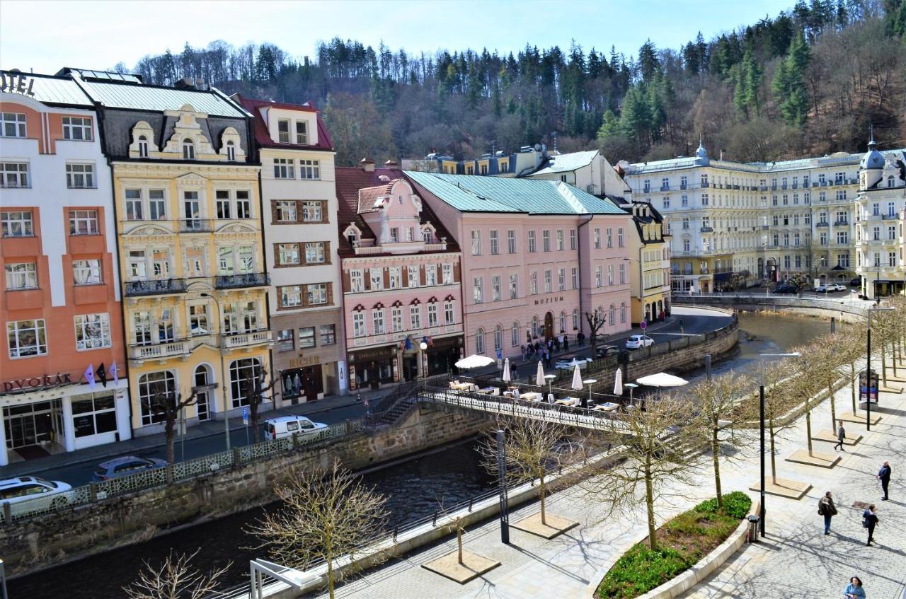 Hotel Renesance Krasna Kralovna Karlovy Vary Esterno foto