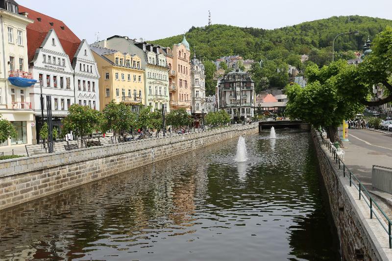 Hotel Renesance Krasna Kralovna Karlovy Vary Esterno foto